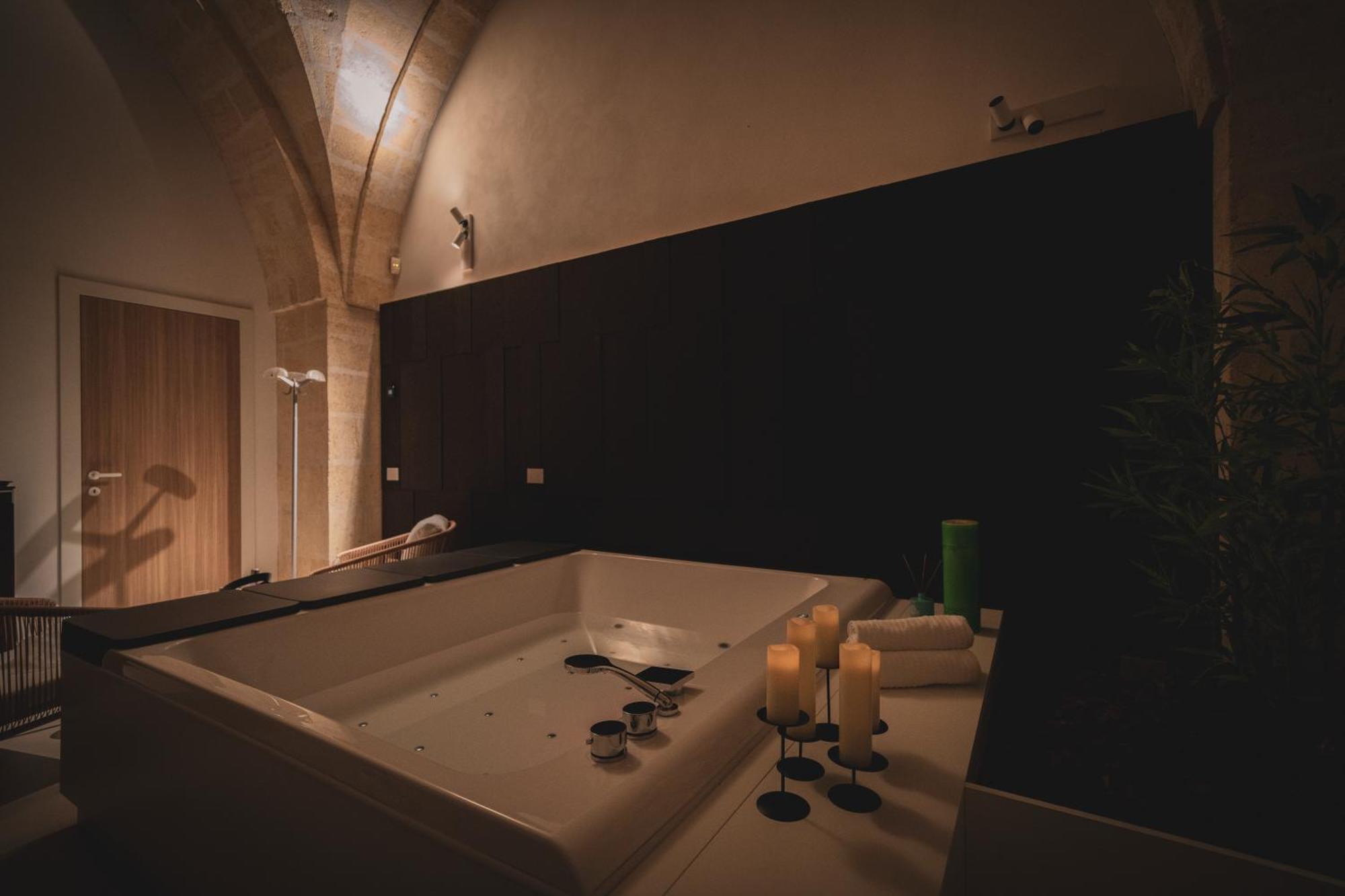 Palazzo Fontana E *